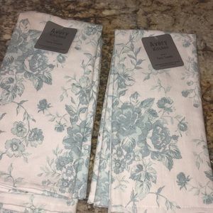Set of 2 Avery Kitchen Terry Towels- new